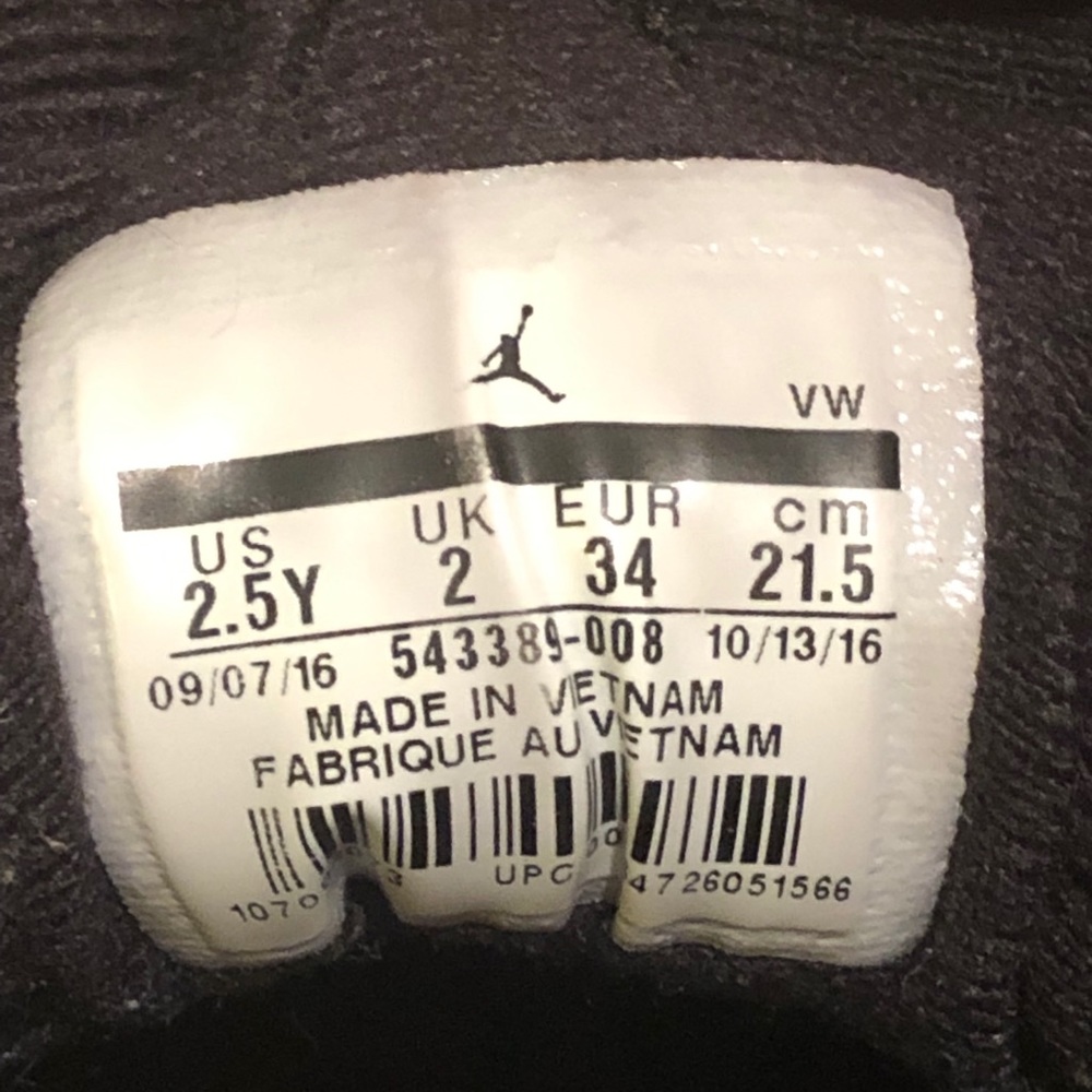 Kids Jordan 6 - Picture 5 of 7